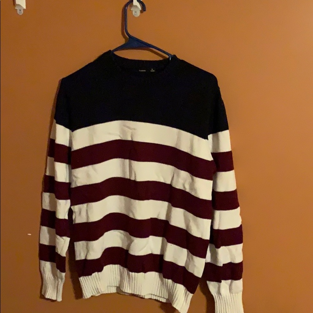 Red white & blue sweater